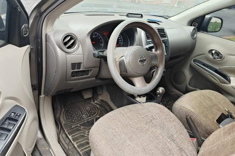 Used Nissan Sunny 2011 1.5XL CVT Luxury Edition Driver Seat