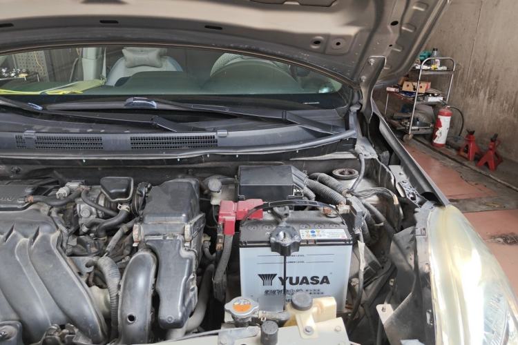 Used Nissan Sunny 2011 1.5XE Manual Comfort Edition Engine Bay Left