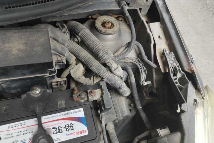 Used Nissan Sunny 2011 1.5XE CVT Comfort Edition Engine Bay Left