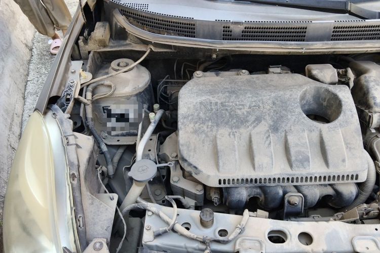 Used Nissan Sunny 2011 1.5XL Manual Deluxe Edition Engine Bay Right