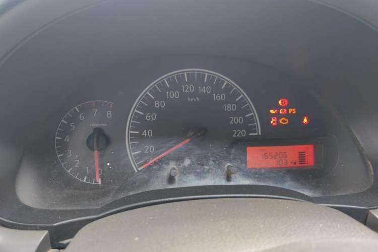 Used Nissan Sunny 2011 1.5XE Manual Comfort Edition Instrument Cluster