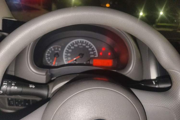 Used Nissan Sunny 2011 1.5XE CVT Comfort Edition Instrument Cluster