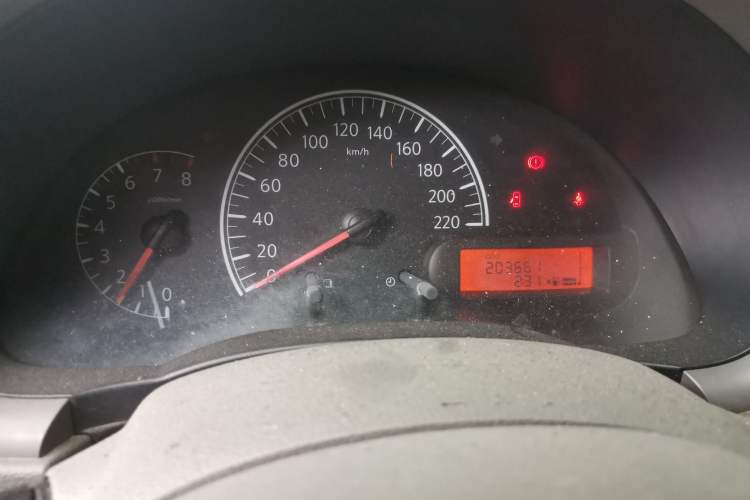 Used Nissan Sunny 2011 1.5XE Manual Comfort Edition Instrument Cluster