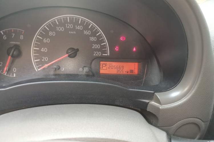Used Nissan Sunny 2011 1.5XE CVT Comfort Edition Odometer Close Up