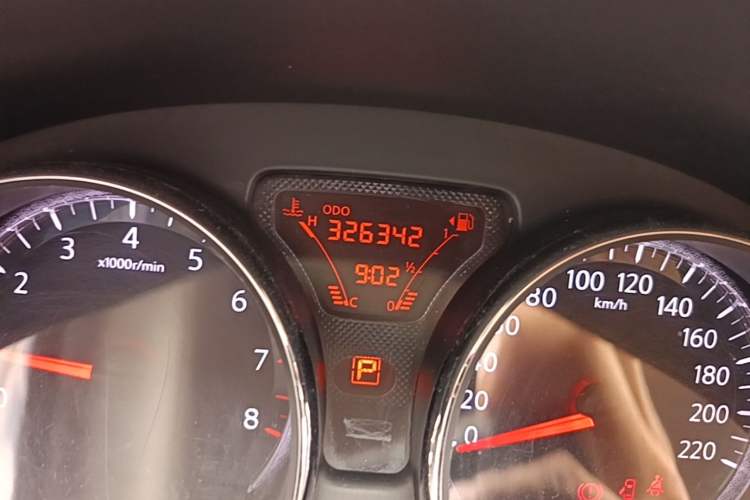 Used Nissan Sunny 2011 1.5XL CVT Luxury Edition Odometer Close Up