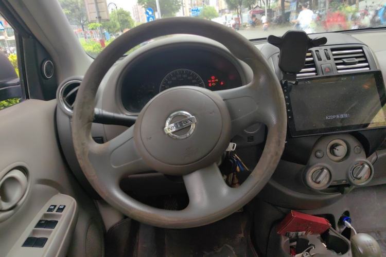 Used Nissan Sunny 2011 1.5XE Manual Comfort Edition Steering Wheel