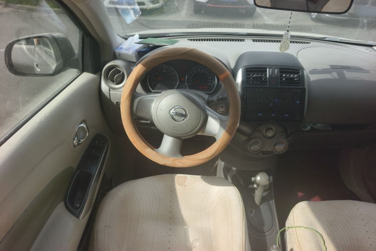 Used Nissan Sunny 2011 1.5XL CVT Luxury Edition Steering Wheel