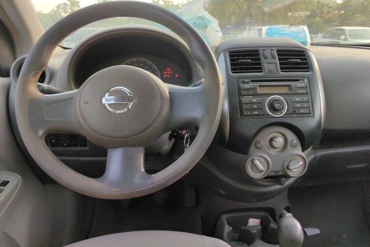 Used Nissan Sunny 2011 1.5XE Manual Comfort Edition Steering Wheel