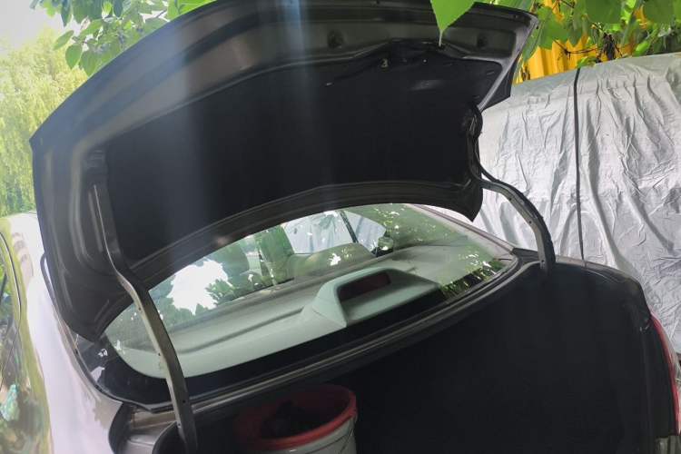Used Nissan Sunny 2011 1.5XE Manual Comfort Edition Trunk