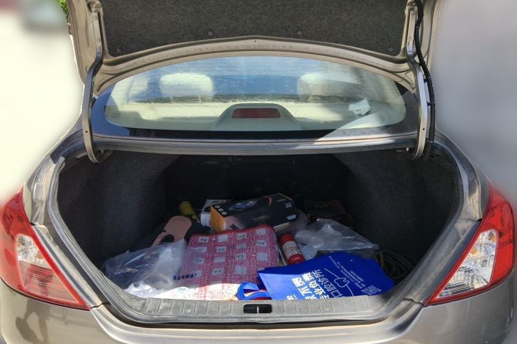 Used Nissan Sunny 2011 1.5XL Manual Deluxe Edition Trunk