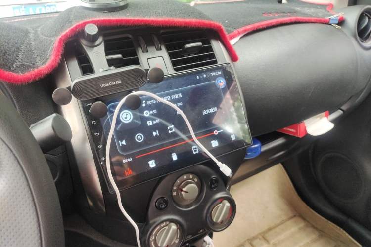 Used Nissan Sunny 2011 1.5XE CVT Comfort Edition Audio And AC Panel