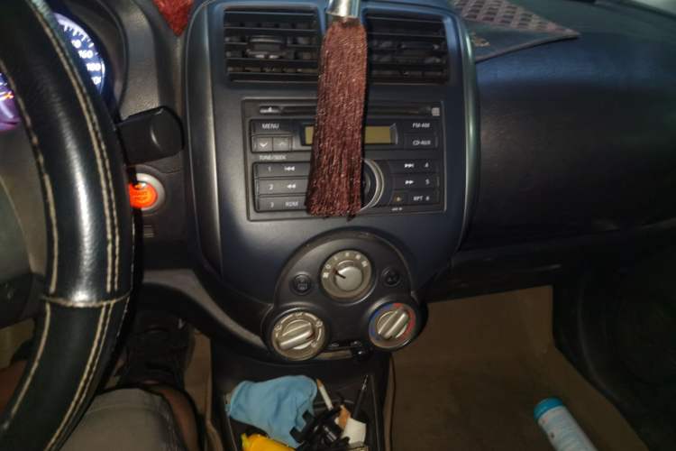 Used Nissan Sunny 2011 1.5XL Manual Deluxe Edition Audio And AC Panel