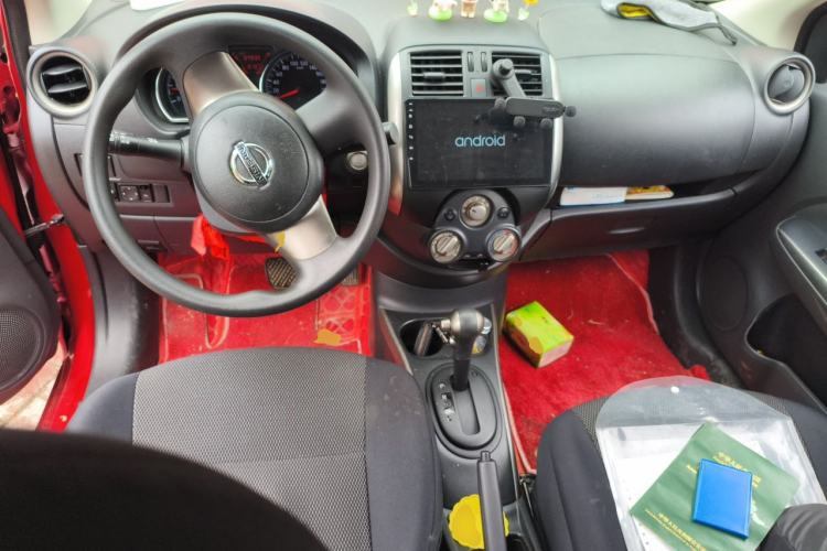 Used Nissan Sunny 2011 1.5XL CVT Luxury Edition Center Console