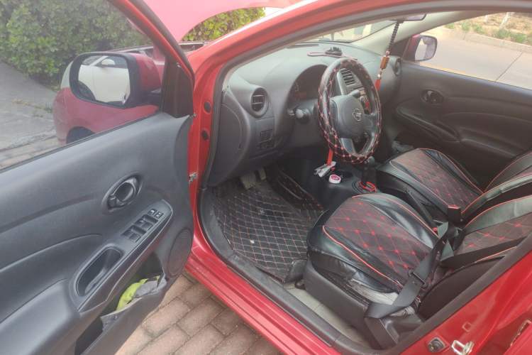 Used Nissan Sunny 2011 1.5XE CVT Comfort Edition Driver Seat