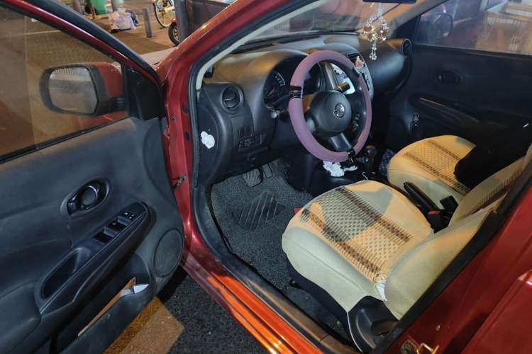 Used Nissan Sunny 2011 1.5XE CVT Comfort Edition Driver Seat