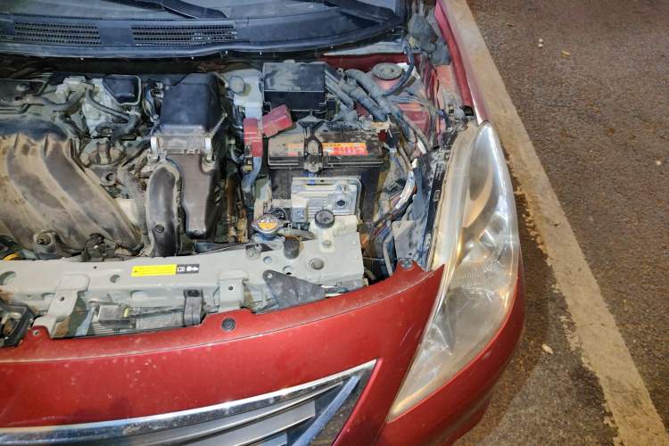 Used Nissan Sunny 2011 1.5XE CVT Comfort Edition Engine Bay Left