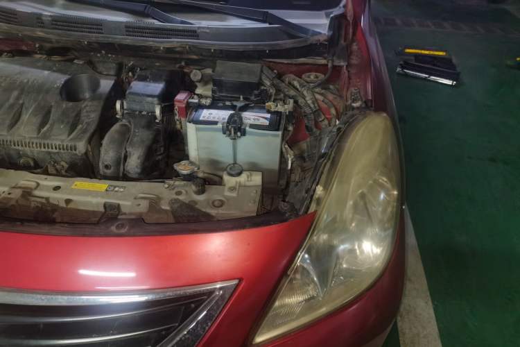 Used Nissan Sunny 2011 1.5XL Manual Deluxe Edition Engine Bay Left