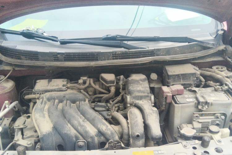 Used Nissan Sunny 2011 1.5XE CVT Comfort Edition Engine Bay