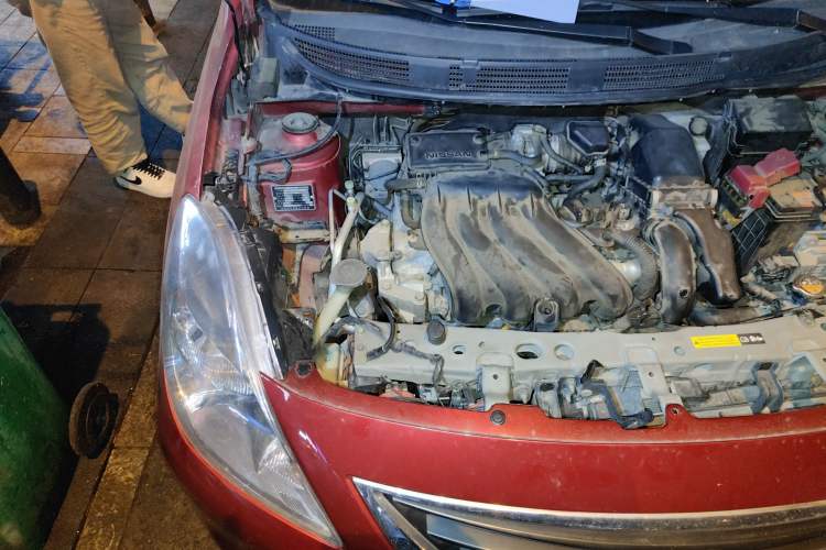 Used Nissan Sunny 2011 1.5XE CVT Comfort Edition Engine Bay Right