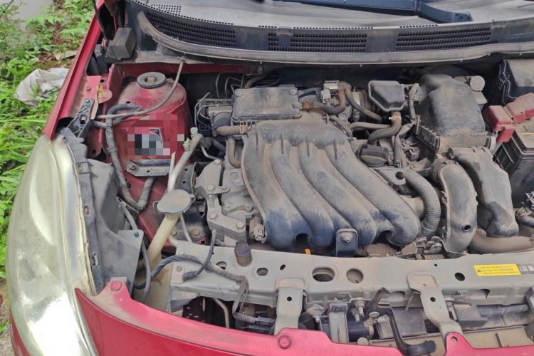 Used Nissan Sunny 2011 1.5XE CVT Comfort Edition Engine Bay Right