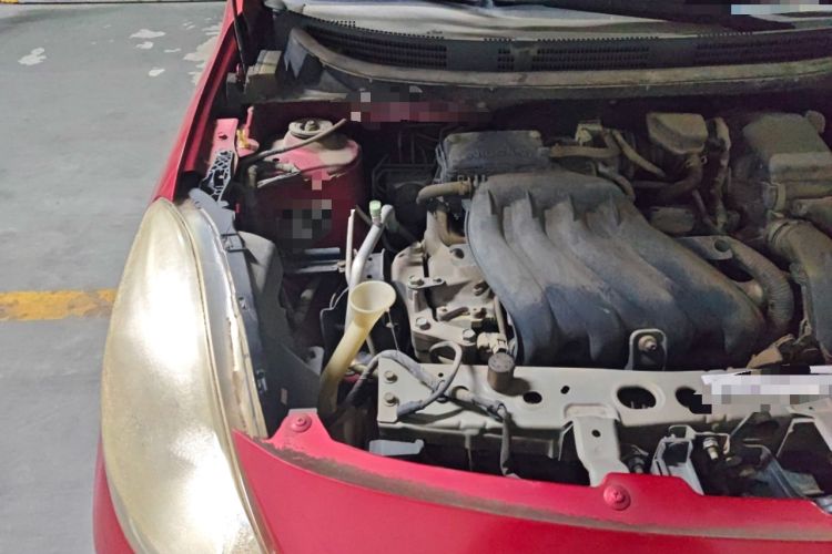 Used Nissan Sunny 2011 1.5XE CVT Comfort Edition Engine Bay Right