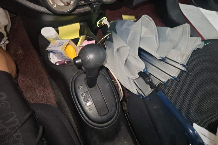 Used Nissan Sunny 2011 1.5XE CVT Comfort Edition Gear Lever