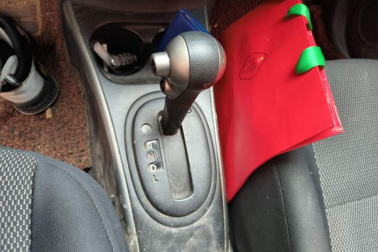 Used Nissan Sunny 2011 1.5XL CVT Luxury Edition Gear Lever