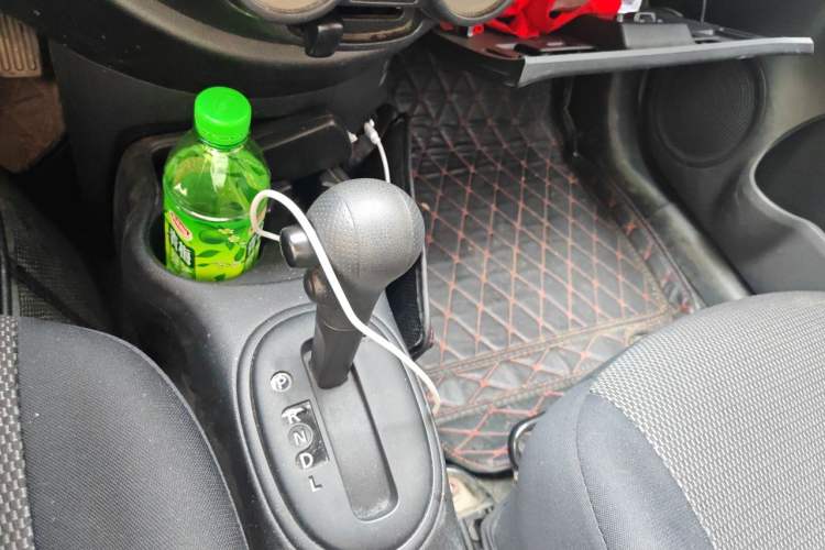 Used Nissan Sunny 2011 1.5XE CVT Comfort Edition Gear Lever