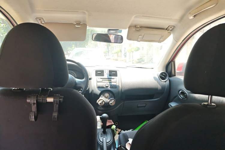 Used Nissan Sunny 2011 1.5XE CVT Comfort Edition Headliner