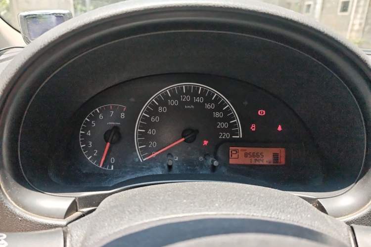 Used Nissan Sunny 2011 1.5XE CVT Comfort Edition Instrument Cluster