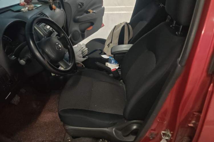 Used Nissan Sunny 2011 1.5XE CVT Comfort Edition Left Front Seat