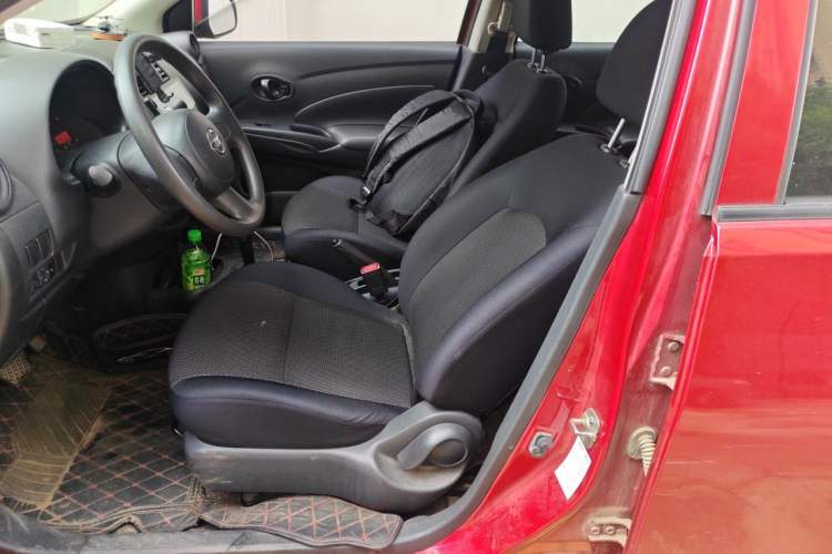 Used Nissan Sunny 2011 1.5XE CVT Comfort Edition Left Front Seat
