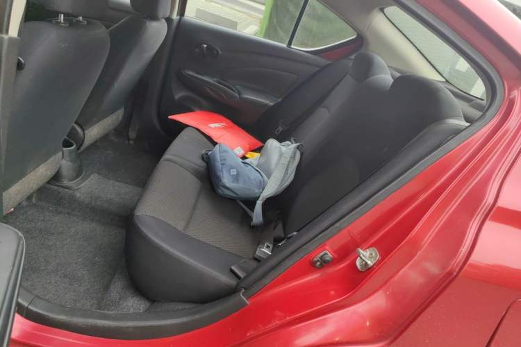Used Nissan Sunny 2011 1.5XE CVT Comfort Edition Left Rear Seat