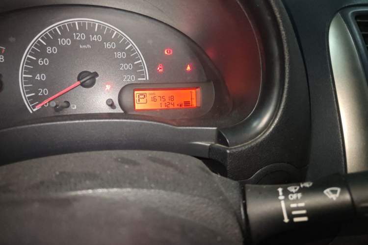 Used Nissan Sunny 2011 1.5XE CVT Comfort Edition Odometer Close Up