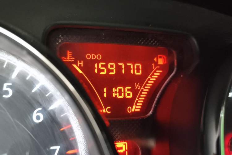 Used Nissan Sunny 2011 1.5XL CVT Luxury Edition Odometer Close Up