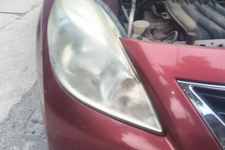 Used Nissan Sunny 2011 1.5XE CVT Comfort Edition Right Front Headlight