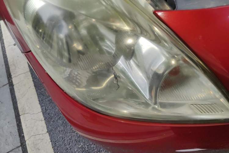 Used Nissan Sunny 2011 1.5XE CVT Comfort Edition Right Front Headlight
