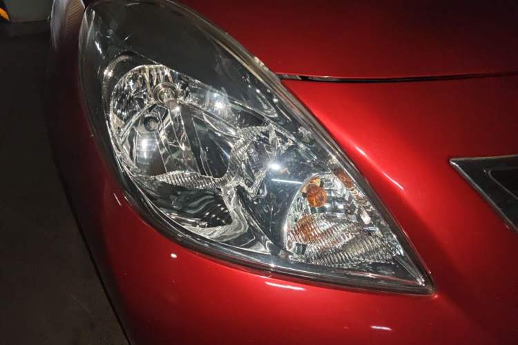 Used Nissan Sunny 2011 1.5XL CVT Luxury Edition Right Front Headlight