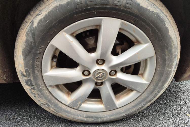 Used Nissan Sunny 2011 1.5XL CVT Luxury Edition Right Front Wheel Hub