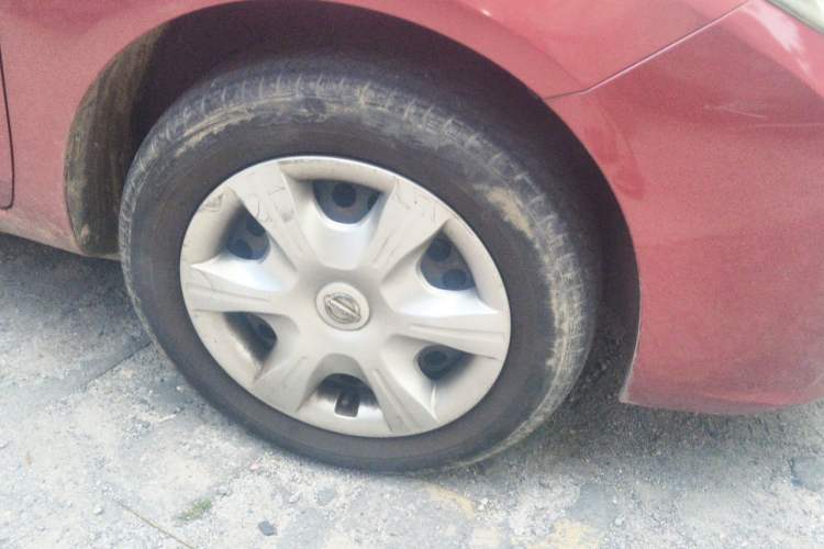 Used Nissan Sunny 2011 1.5XE CVT Comfort Edition Right Front Wheel Hub