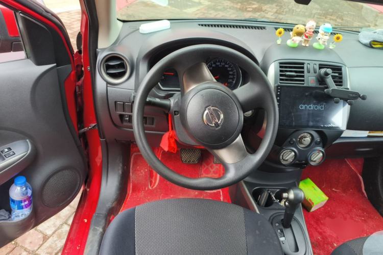 Used Nissan Sunny 2011 1.5XL CVT Luxury Edition Steering Wheel