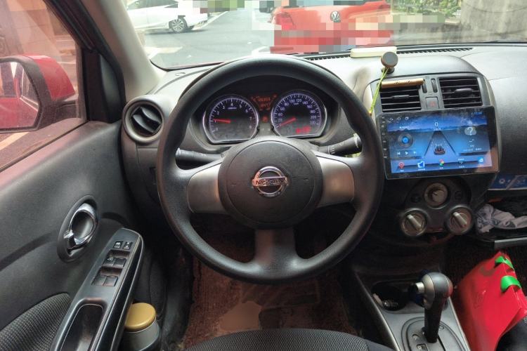 Used Nissan Sunny 2011 1.5XL CVT Luxury Edition Steering Wheel