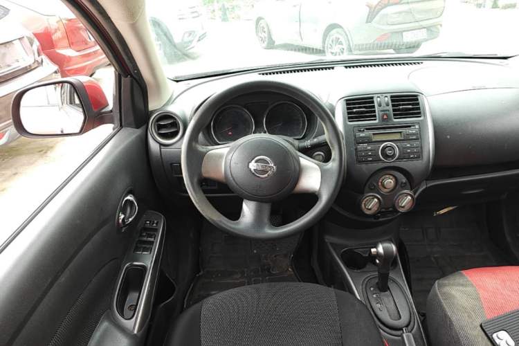 Used Nissan Sunny 2011 1.5XL CVT Luxury Edition Steering Wheel
