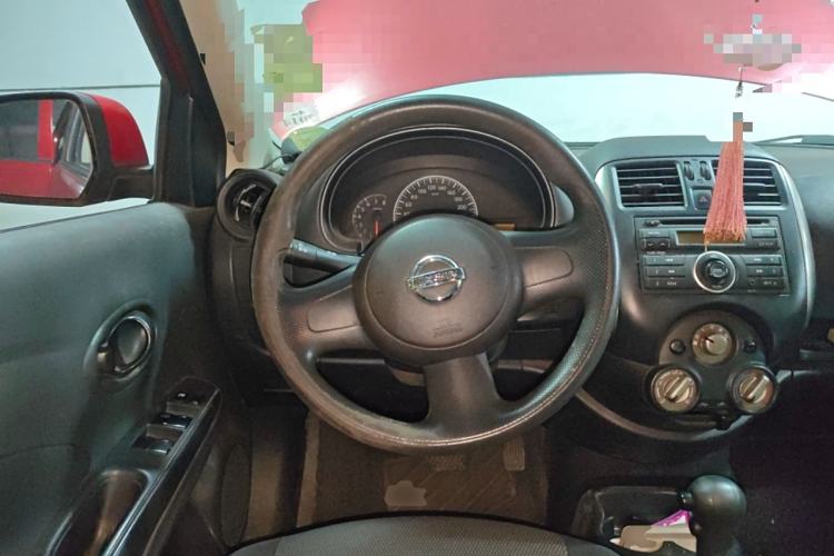 Used Nissan Sunny 2011 1.5XE CVT Comfort Edition Steering Wheel