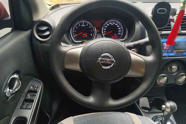 Used Nissan Sunny 2011 1.5XL CVT Luxury Edition Steering Wheel