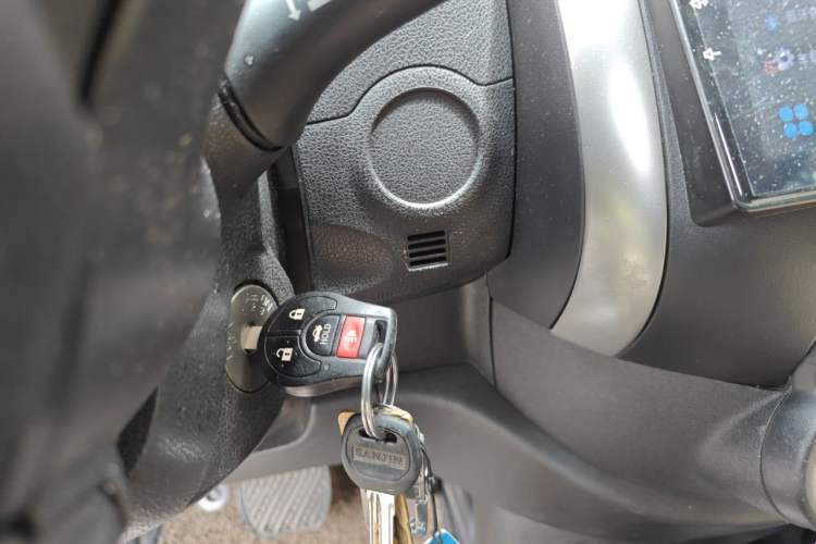Used Nissan Sunny 2011 1.5XE CVT Comfort Edition Vehicle Key