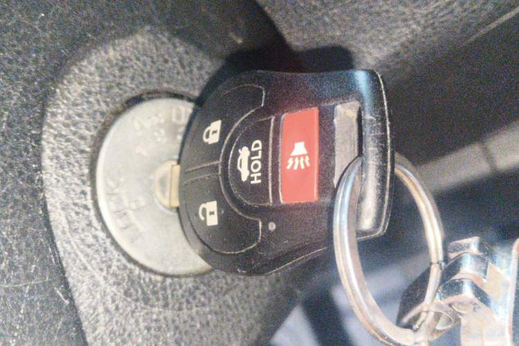 Used Nissan Sunny 2011 1.5XE CVT Comfort Edition Vehicle Key