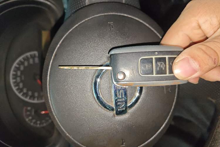 Used Nissan Sunny 2011 1.5XE CVT Comfort Edition Vehicle Key