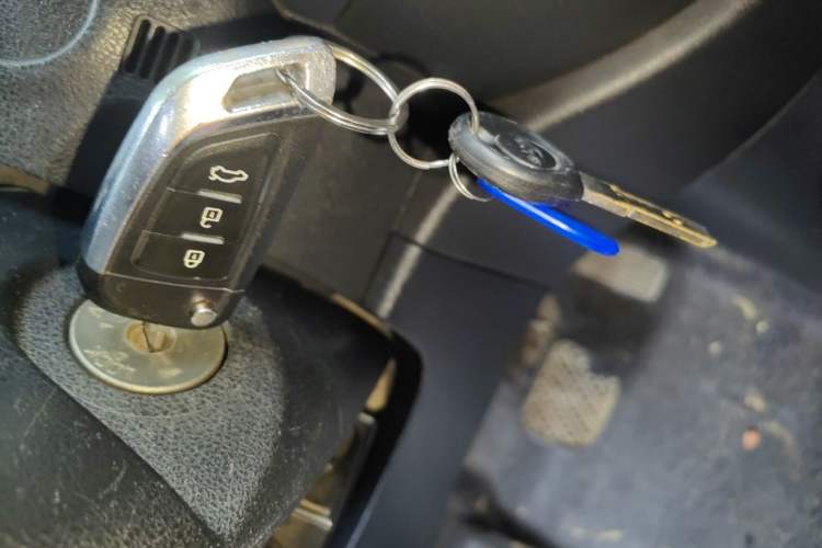 Used Nissan Sunny 2011 1.5XE CVT Comfort Edition Vehicle Key