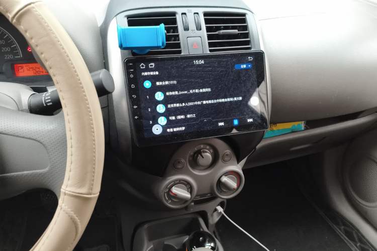 Used Nissan Sunny 2011 1.5XE CVT Comfort Edition Audio And AC Panel